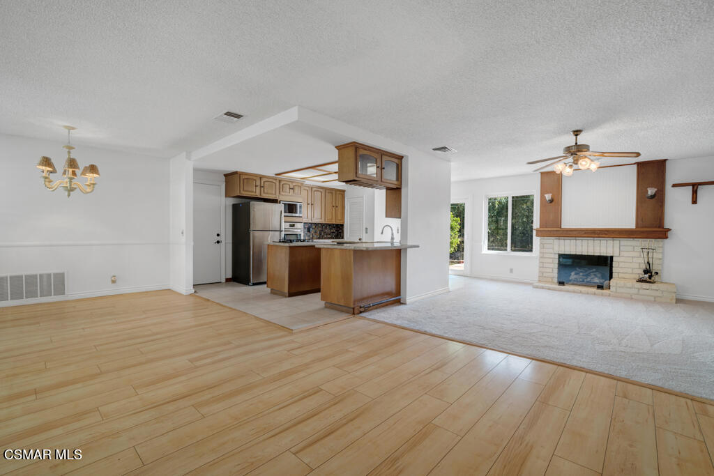 1278 Rambling Road Simi Valley, CA 93065 - Photo 6 of 76