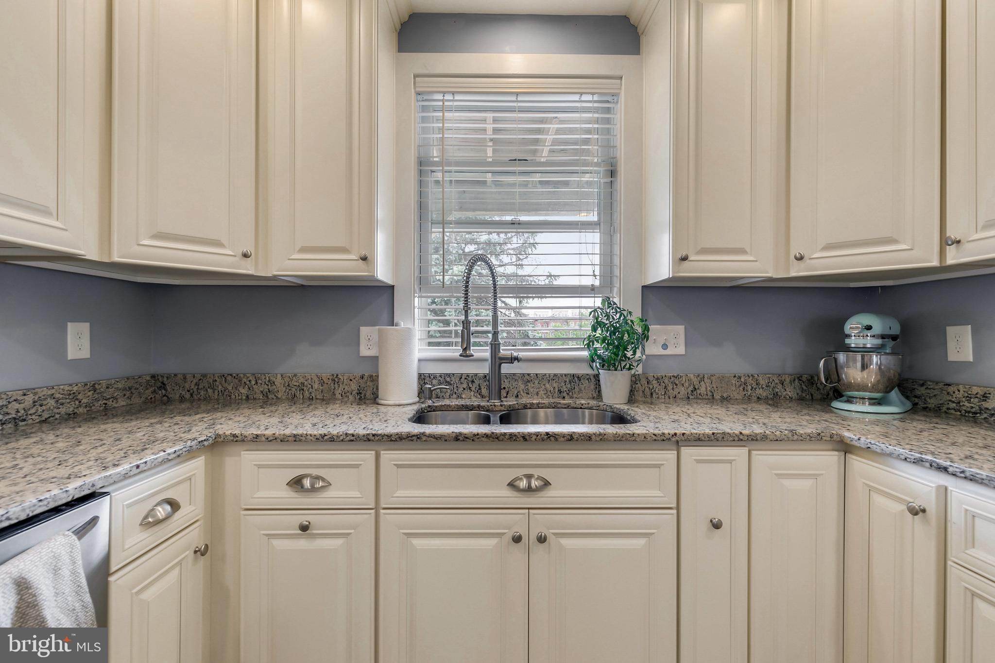 1241 Riverside Avenue Baltimore, MD 21230 - Photo 18 of 60