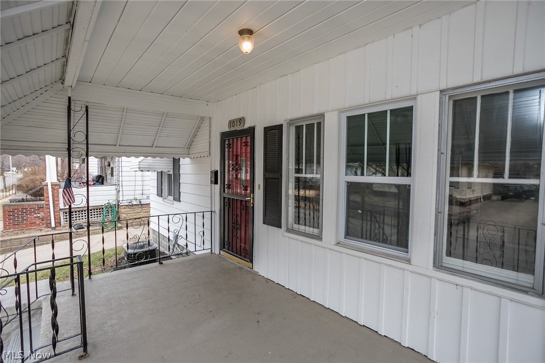 1019 Chalker Street Akron, OH 44310 - Photo 5 of 34 Gallery Image 5
