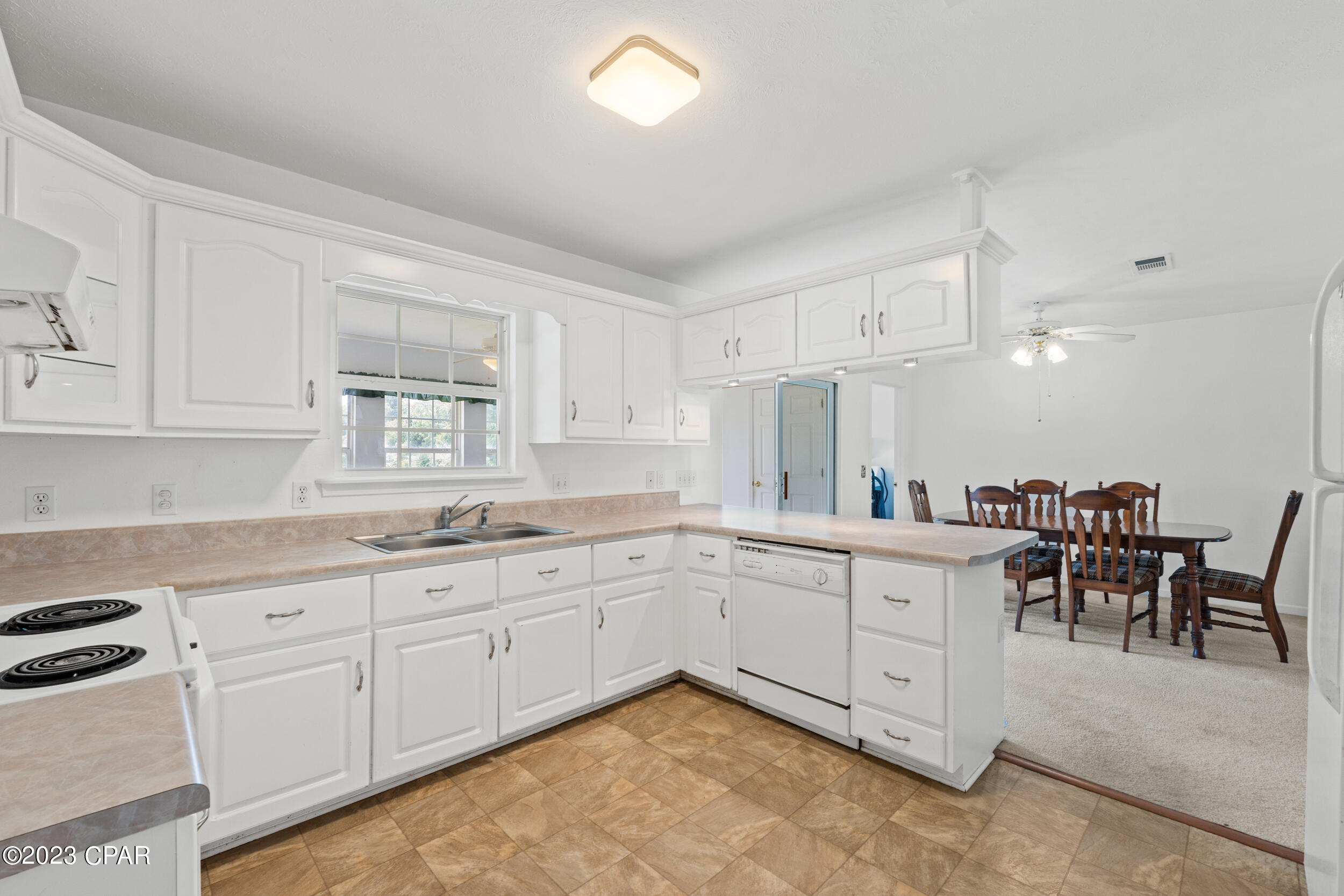 1747 Clayton Road Chipley, FL 32428 - Photo 8 of 46