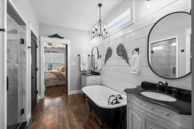 $320,000 | 249 Houston Street, Anderson, TX 77830