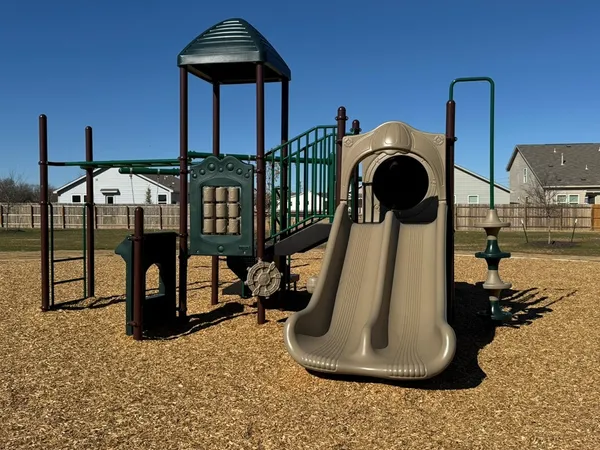 $2,275 | 116 Bens Bluff, Fredericksburg, TX 78624