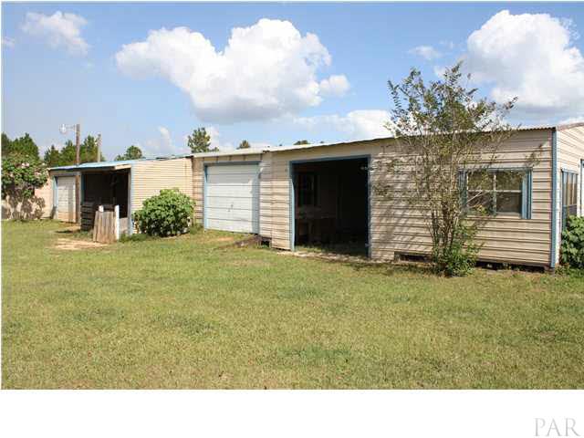 9848 American Farms Road Milton, FL 32583 - Photo 7 of 21 Barn Building