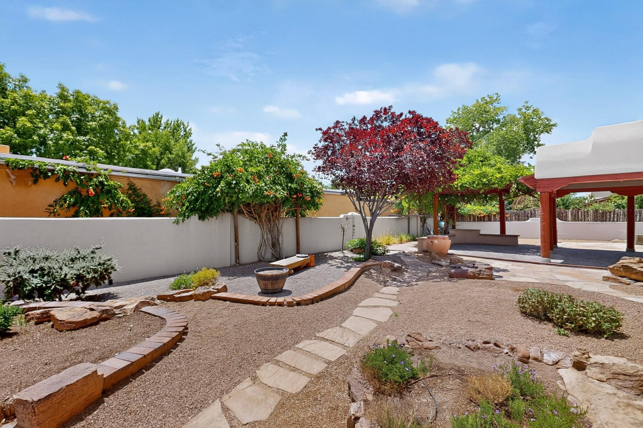 2604 Rincon Del Rio Court Northwest Albuquerque, NM 87107 - Photo 41 of 47 Gallery Image 41