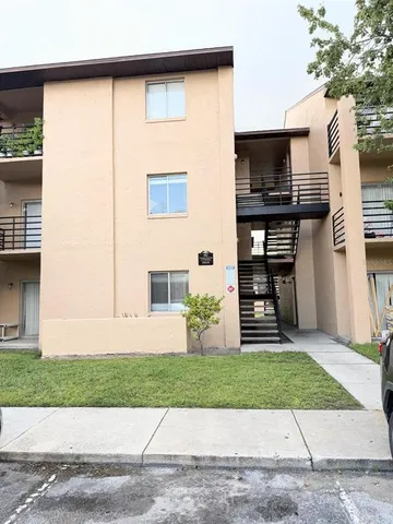 $1,650 | 5226 Via Hacienda Circle, Unit A215, Orlando, FL 32839