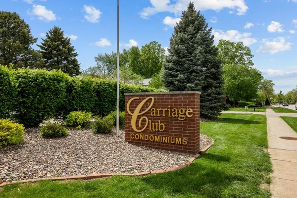 $225,000 | 3215 East Locust Street, Unit 15, Davenport, IA 52803