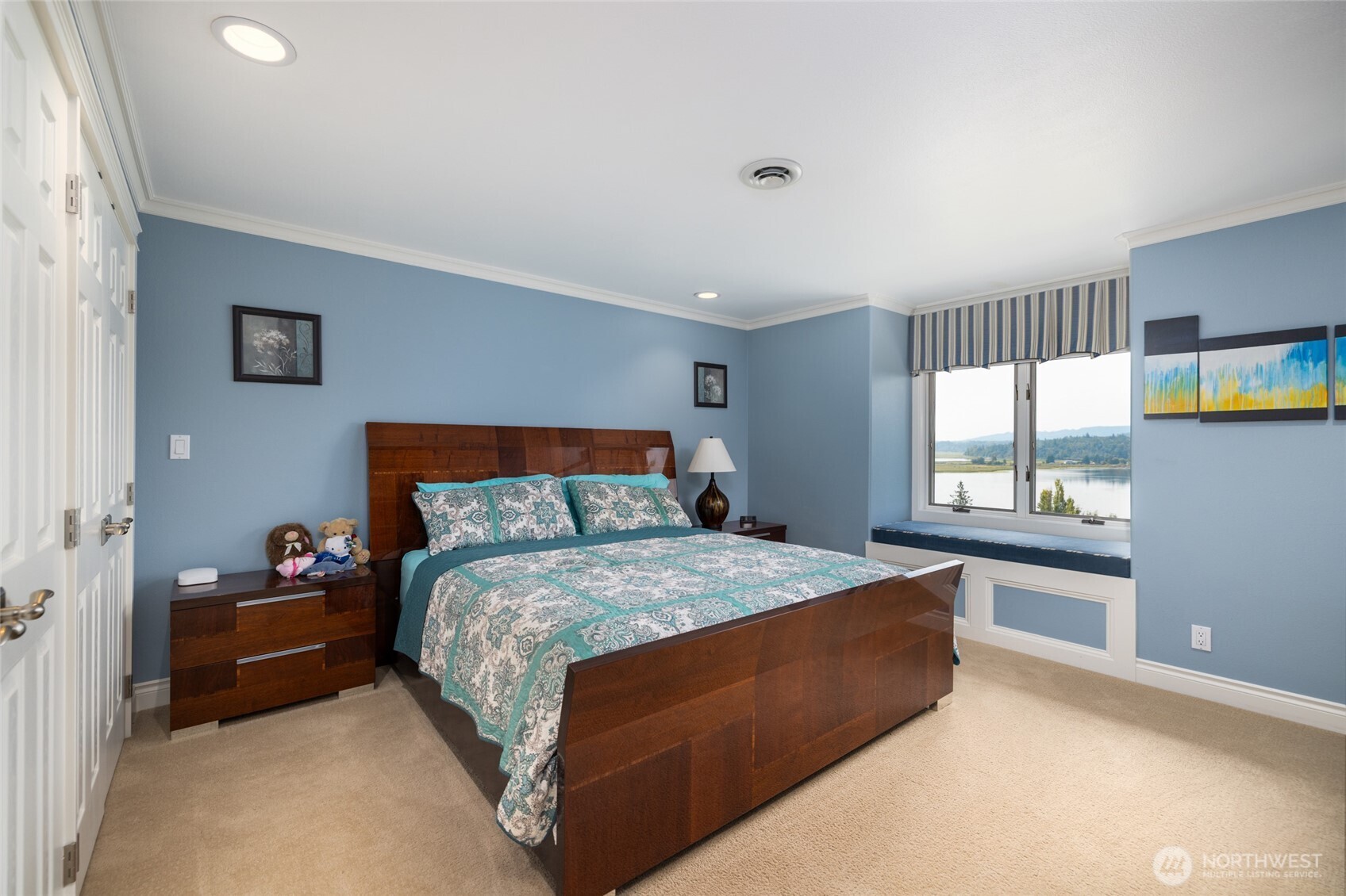 24123 Old Day Creek Road Sedro-Woolley, WA 98284 - Photo 22 of 40 a bedroom with a bed and window