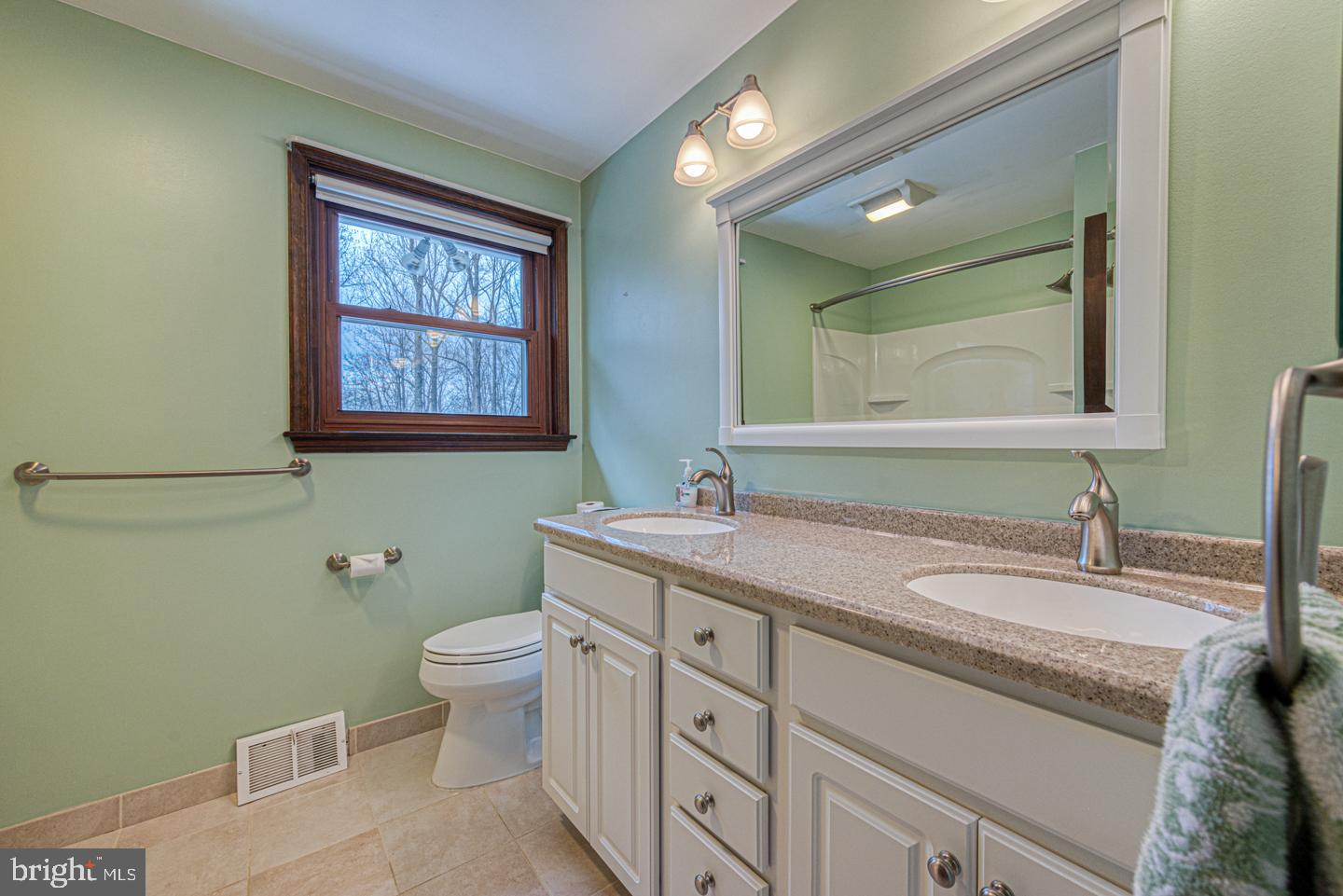 609 Bough Road Exton, PA 19341 - Photo 44 of 60 Gallery Image 44