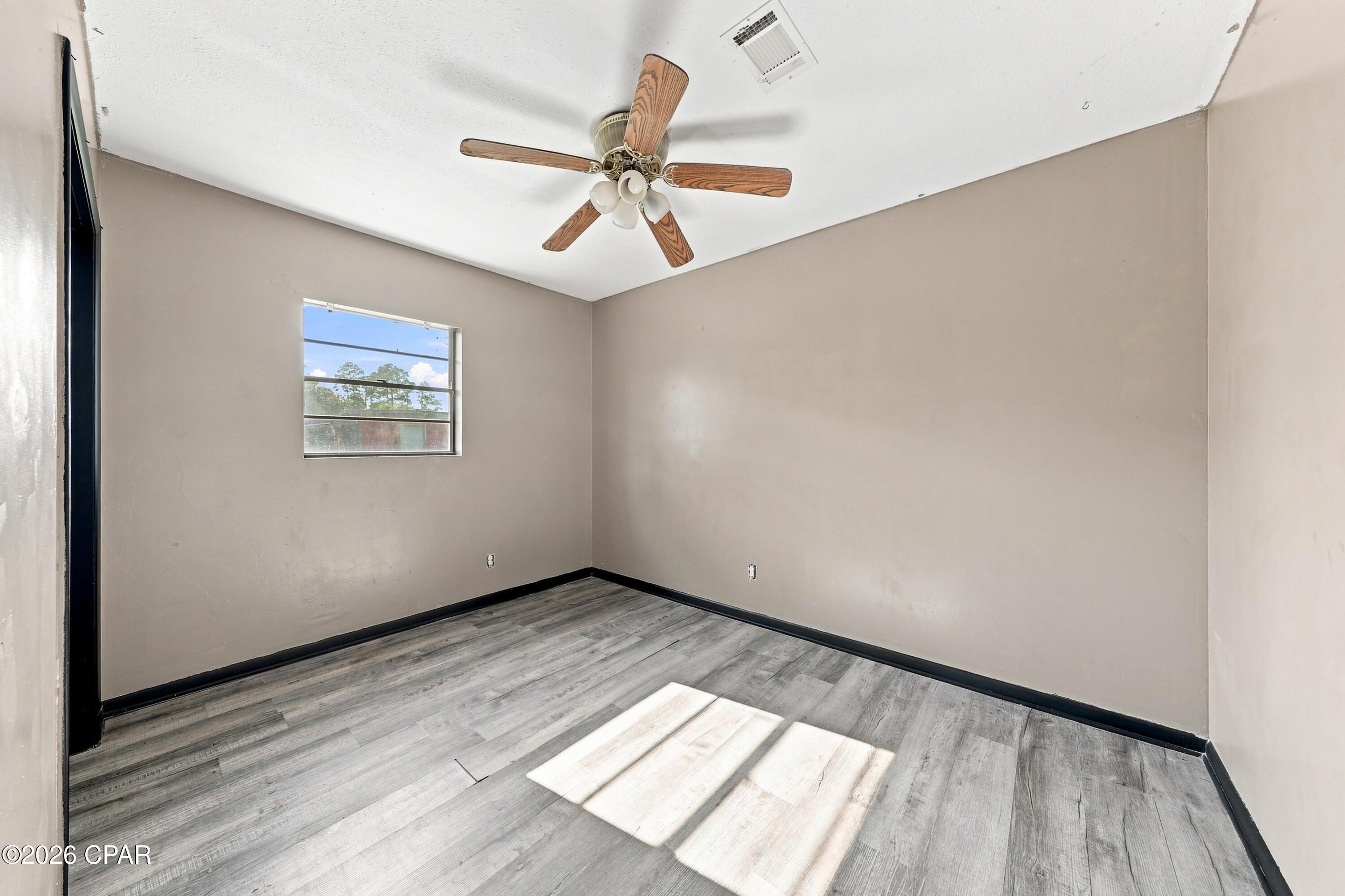 972 Sewell Farms Road Cottondale, FL 32431 - Photo 12 of 34 Gallery Image 12