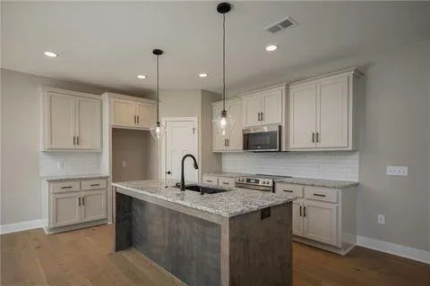 $540,000 | 11808 East 231st Street, Peculiar, MO 64078