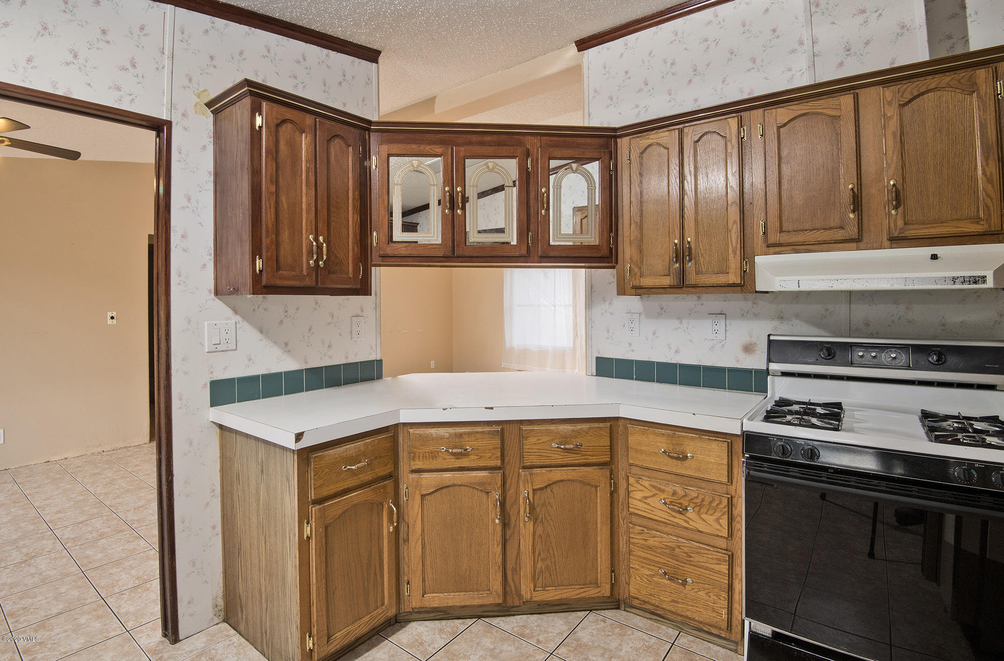 425 Porphyry Road Gypsum, CO 81637 - Photo 11 of 25 425-Porphyry-Rd-MLS_10