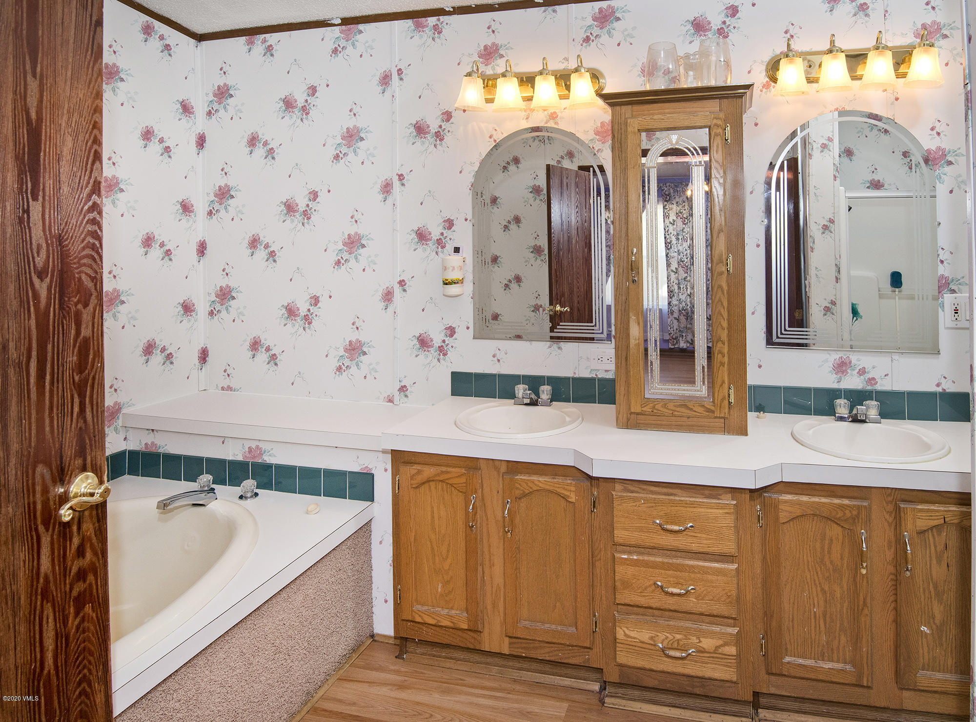 425 Porphyry Road Gypsum, CO 81637 - Photo 14 of 25 425-Porphyry-Rd-MLS_14