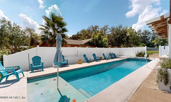 $4,000 | 6433 River Point Drive, Fleming Island, FL 32003