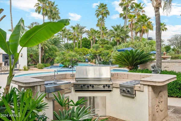 $5,590,000 | 6412 East Doubletree Ranch Road, Paradise Valley, AZ 85253