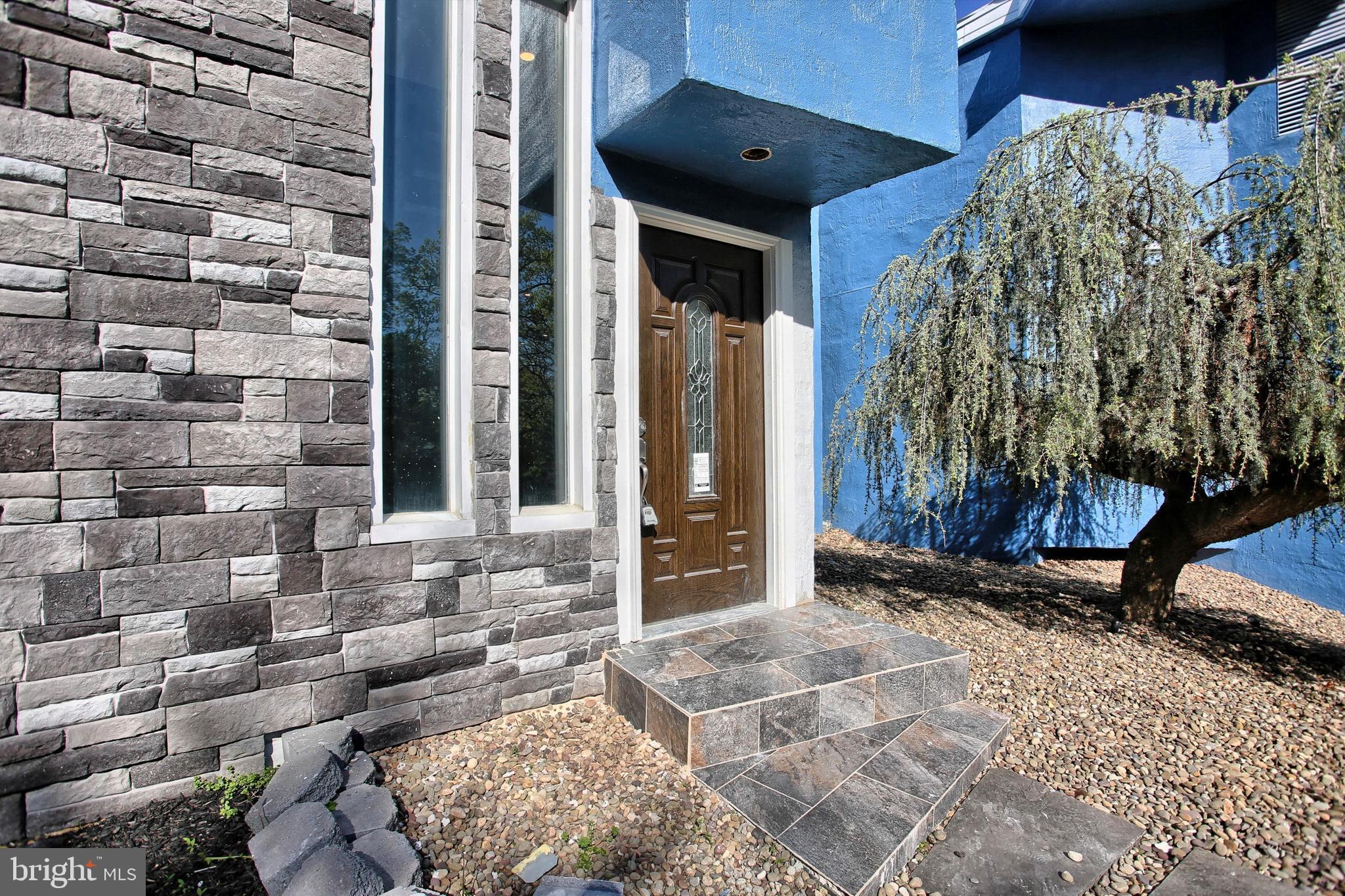 1813 Holly Drive Harrisburg, PA 17110 - Photo 2 of 61 a view of entrance gate of the house