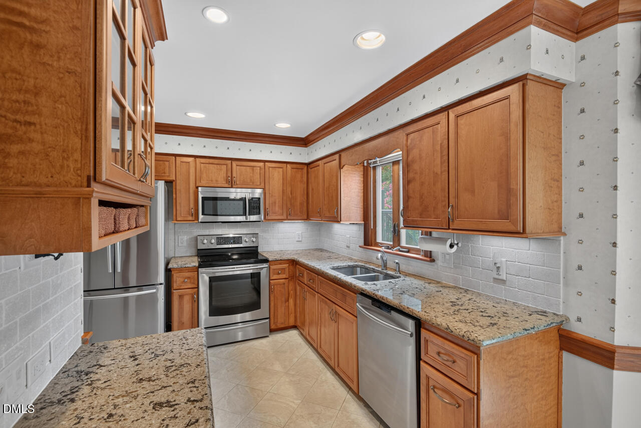 6125 Iris Drive Raleigh, NC 27612 - Photo 22 of 50 23