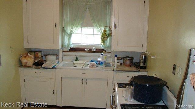 21615 Goddard Road Taylor, MI 48180 - Photo 3 of 8 21615 Goddard 010