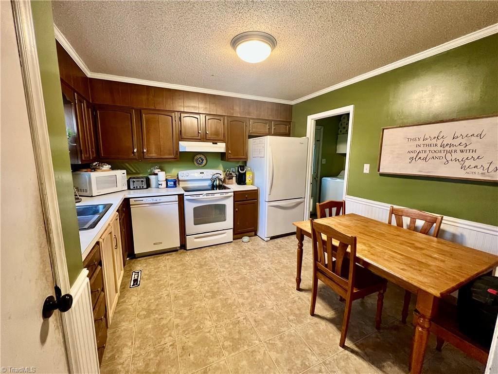 5236 Hicone Road McLeansville, NC 27301 - Photo 22 of 36