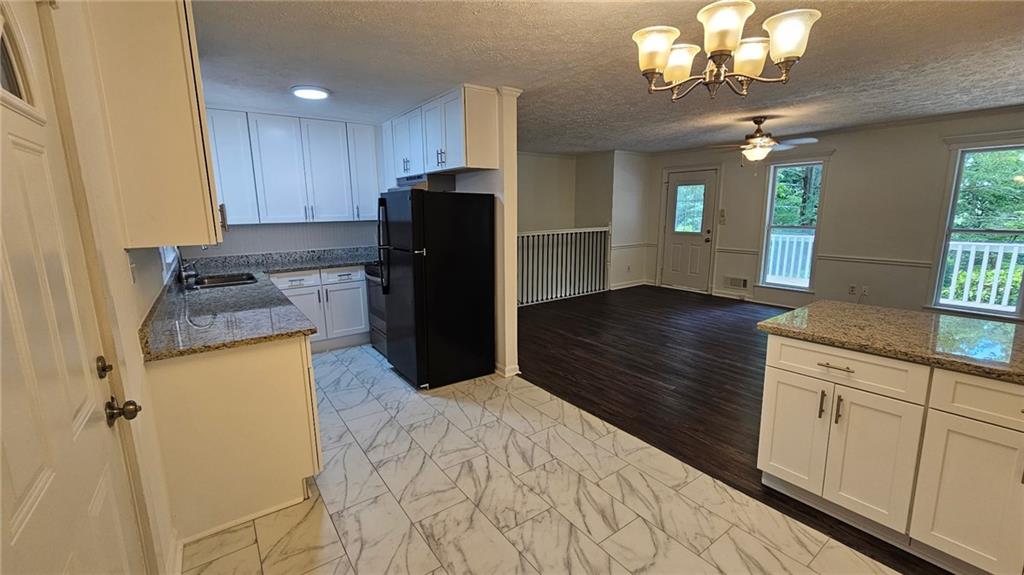 1231 Woodleigh Road Southwest Marietta, GA 30008 - Photo 8 of 20