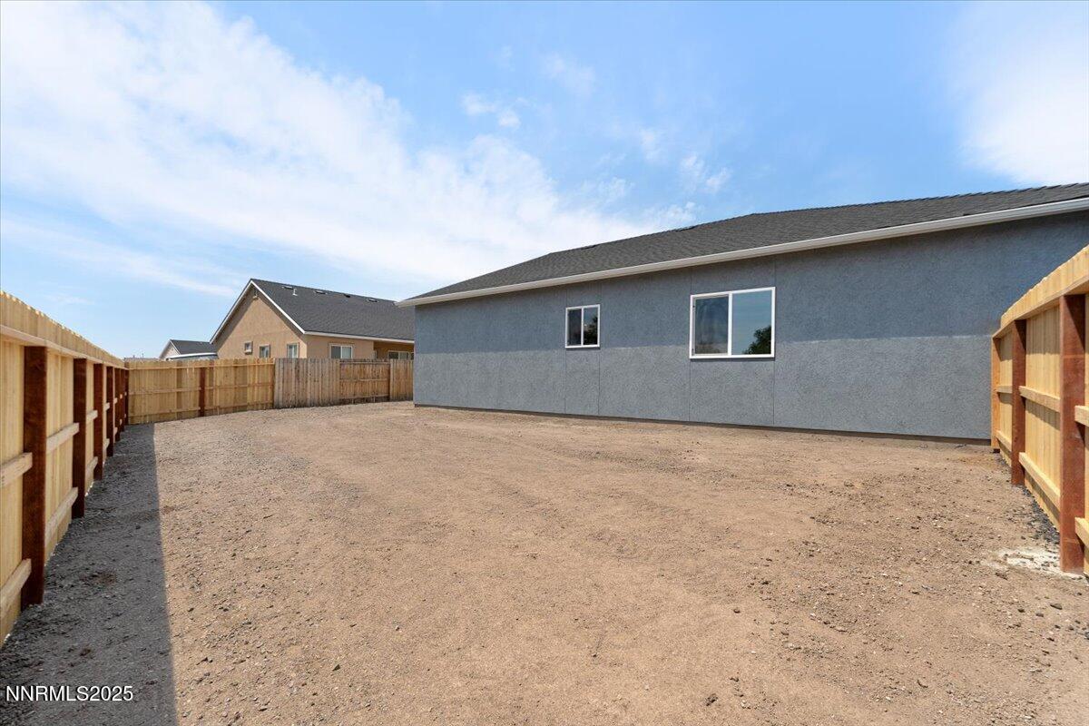 815 Great Basin Lane Fallon, NV 89406 - Photo 47 of 49 a view of backyard of house