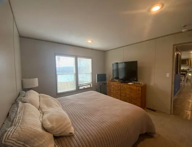 $650,000 | 1118 Holly Glen Road, Decatur, TN 37322