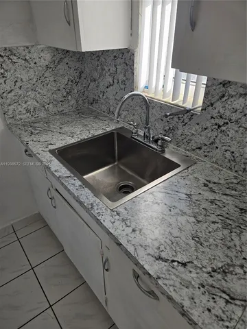 $1,200 | 1708 Plunkett Street, Hollywood, FL 33020