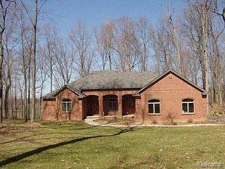 5828 Vines Road Howell, MI 48843 - Photo 1 of 1 Exterioir