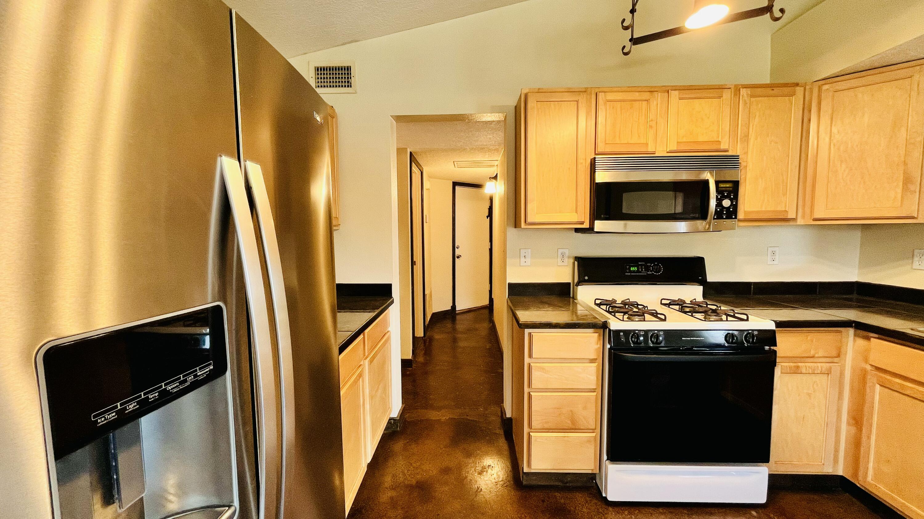 5600 Mesa Ridge Road Northwest Albuquerque, NM 87114 - Photo 14 of 28 Gallery Image 14