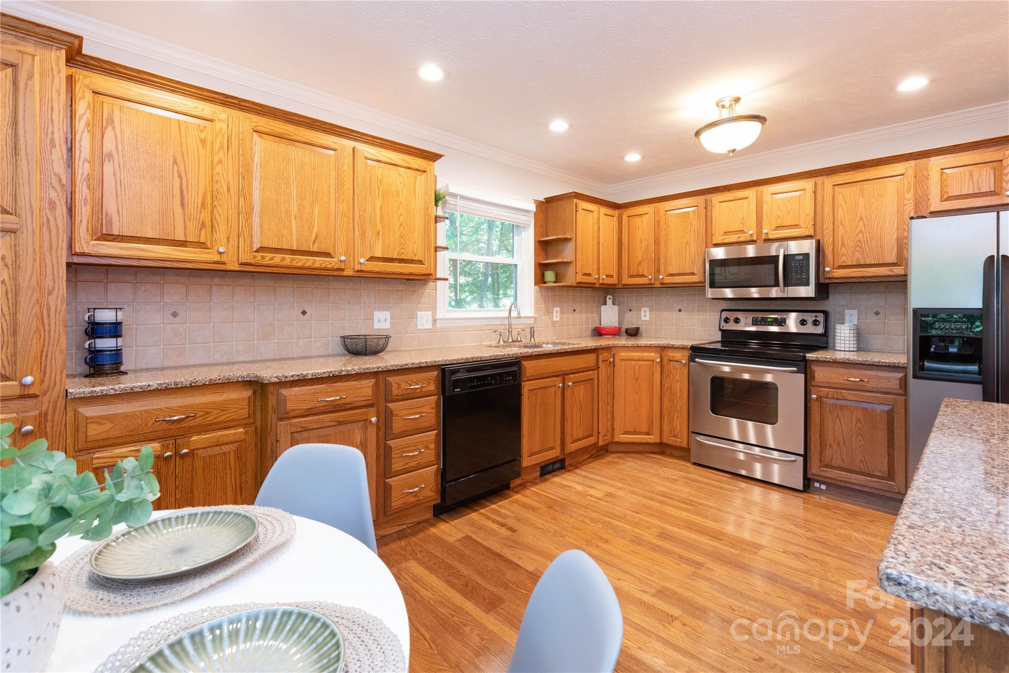 47 Hampden Road Asheville, NC 28805 - Photo 9 of 42 Gallery Image 9