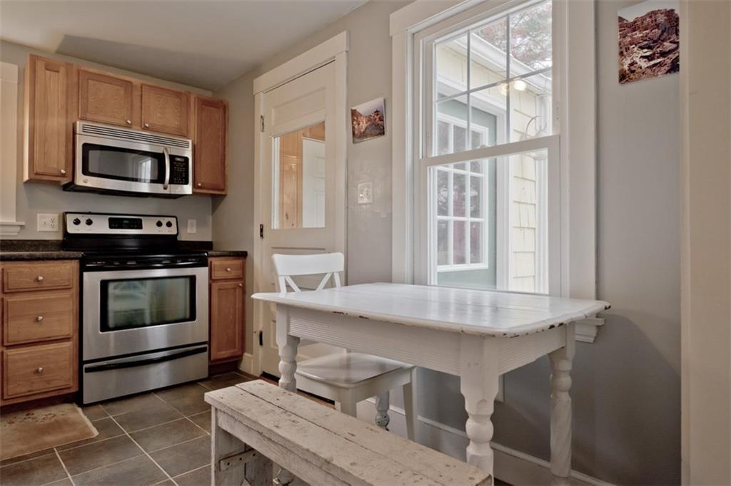 243 Main Street Cumberland Center, ME 04021 - Photo 8 of 28 Comfortably sized eat-in kitchen.