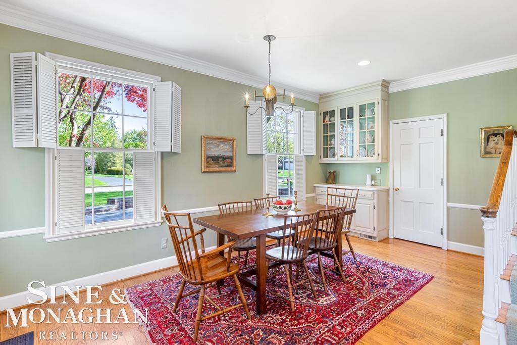 77 Renaud Road Grosse Pointe Shores, MI 48236 - Photo 13 of 80