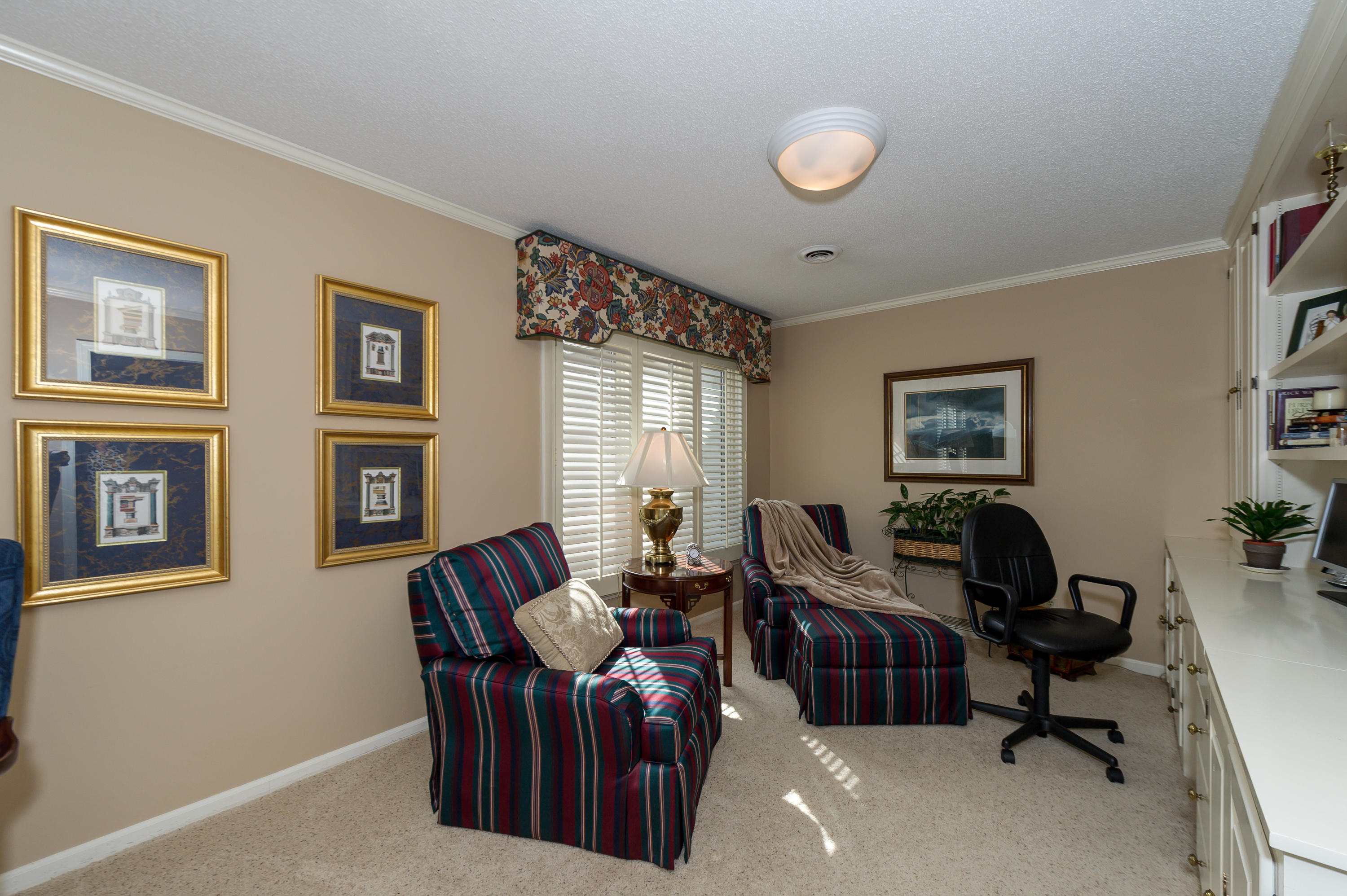 5513 River Point Cove Road Knoxville, TN 37919 - Photo 13 of 29 MBR Sitting Area Study