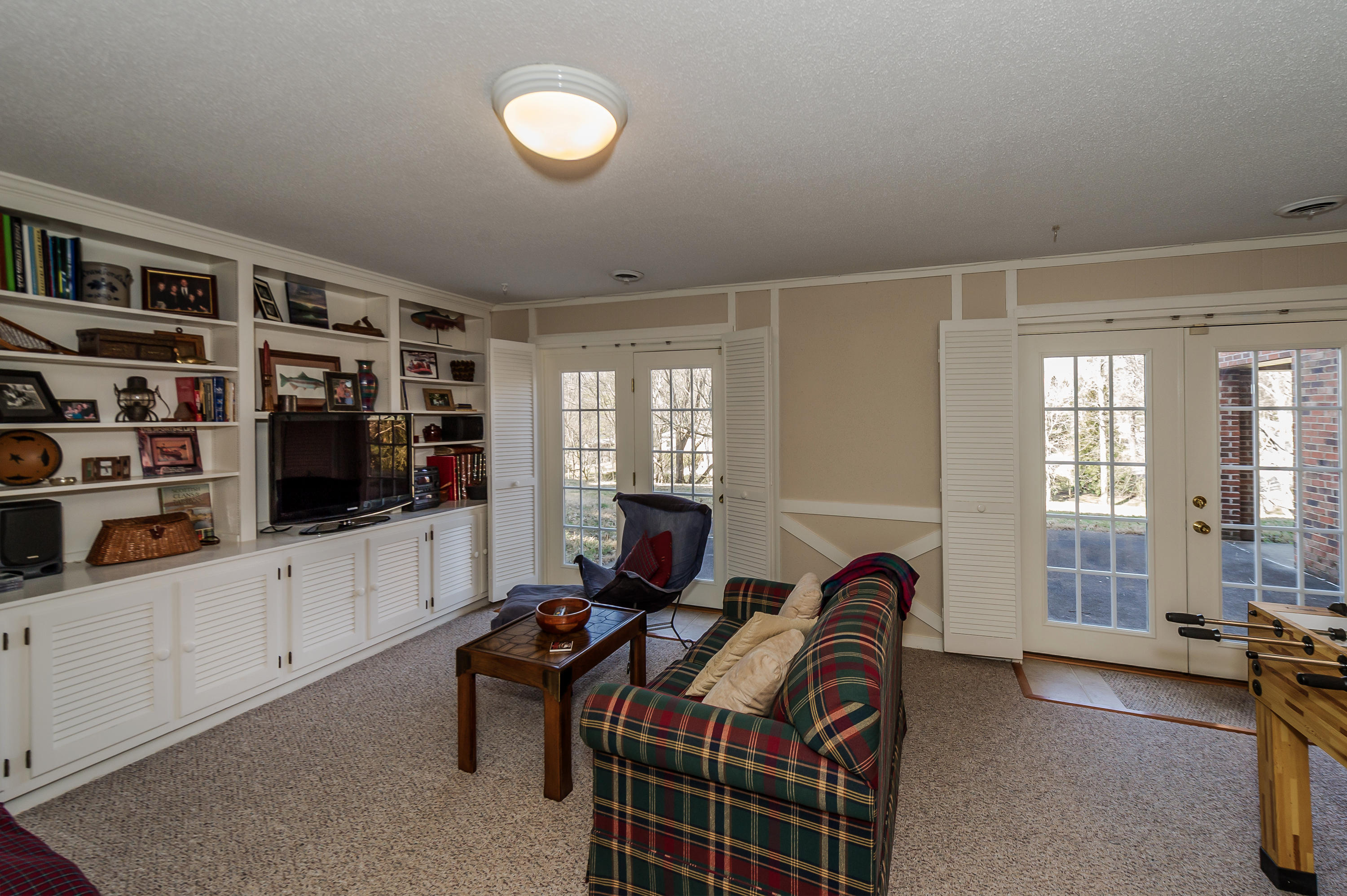 5513 River Point Cove Road Knoxville, TN 37919 - Photo 22 of 29 Basement Book Shelves