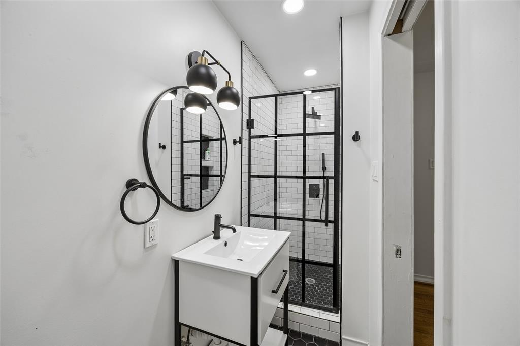 4013 Valley Ridge Road Dallas, TX 75220 - Photo 20 of 25