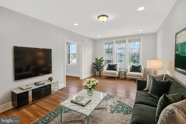 $1,850 | 1301 Longfellow Street Northwest, Washington, DC 20011