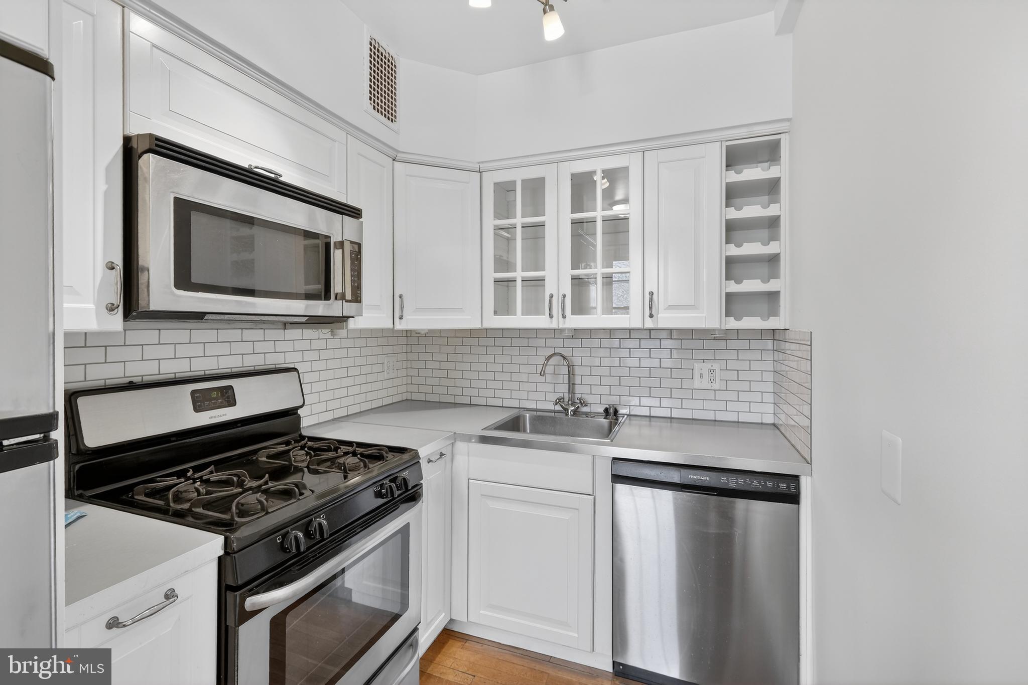 1301 Longfellow Street Northwest Washington, DC 20011 - Photo 7 of 21