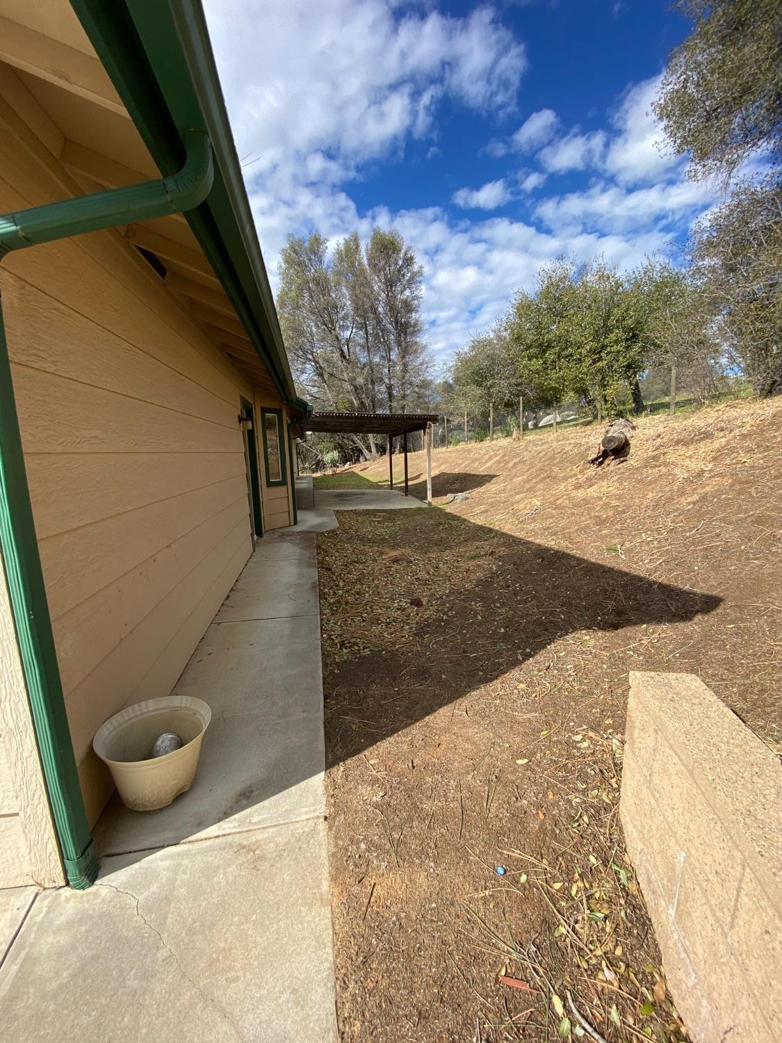 51651 Coyote Ridge Road Oakhurst, CA 93644 - Photo 26 of 47 Gallery Image 26