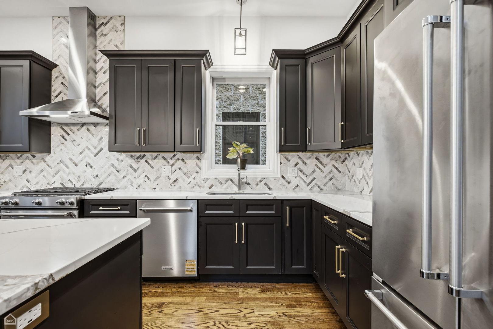 1310 West Roscoe Street Chicago, IL 60657 - Photo 16 of 48