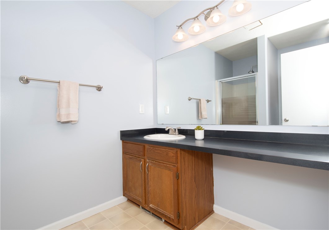 11 MacKay Run Henrietta, NY 14586 - Photo 25 of 46 Master bathroom