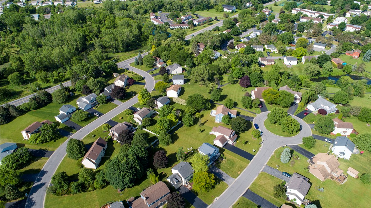 11 MacKay Run Henrietta, NY 14586 - Photo 6 of 46