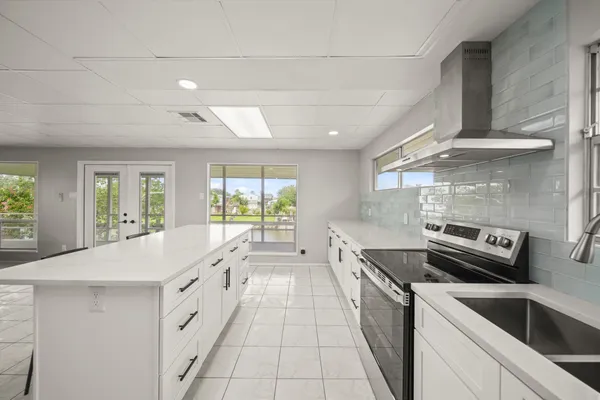 $2,095 | 1031 Star Drive, Dickinson, TX 77539