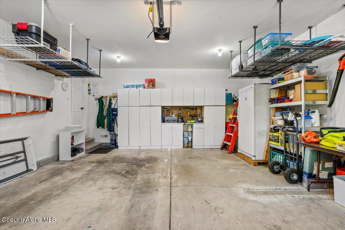 5765 North Carlisle Road Coeur D'Alene, ID 83815 - Photo 44 of 62 44-Garage