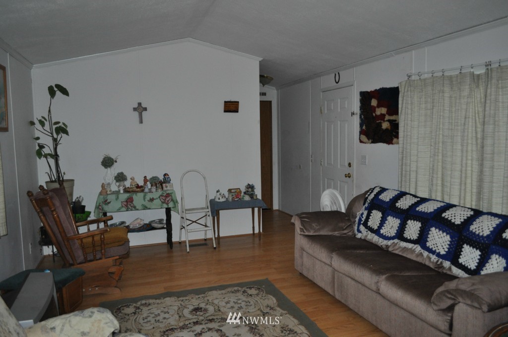 8623 Lusk Road Concrete, WA 98237 - Photo 8 of 11 Gallery Image 8