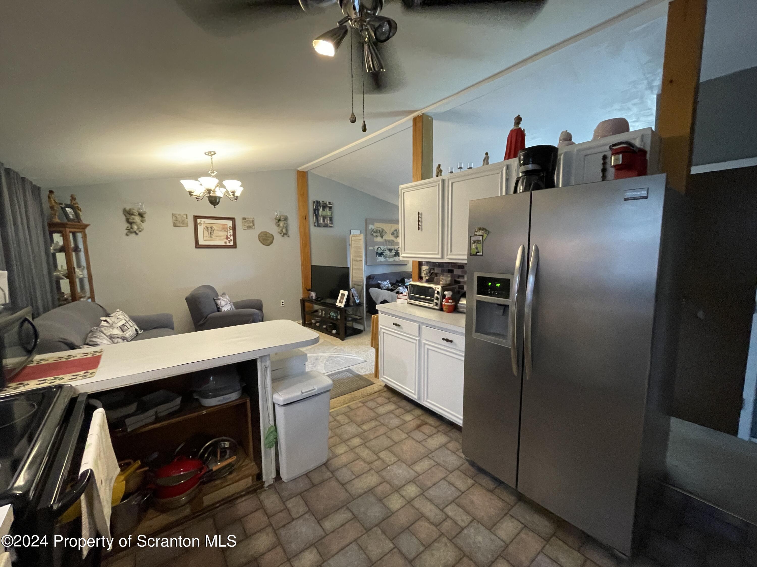 186 Ellen Road Jessup, PA 18434 - Photo 18 of 29 Gallery Image 18