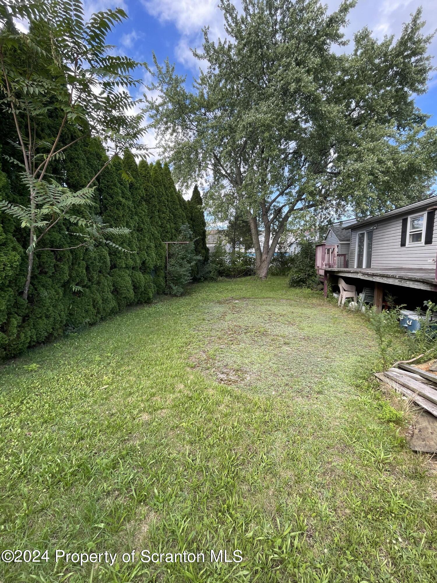 186 Ellen Road Jessup, PA 18434 - Photo 9 of 29 Gallery Image 9