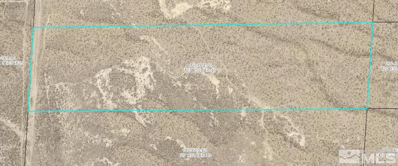 0 Airport Road Lovelock, NV 89419 - Photo 1 of 10 a bathroom with a bathtub