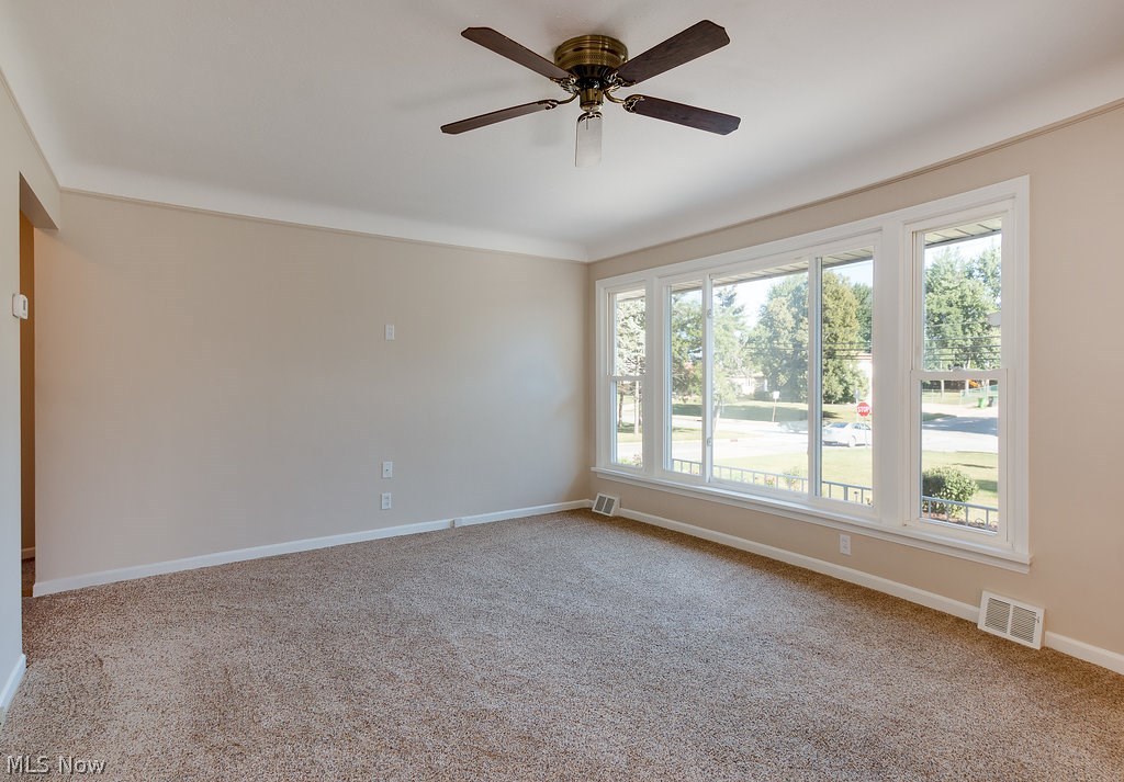 30306 Ridge Road Wickliffe, OH 44092 - Photo 4 of 31 Gallery Image 4