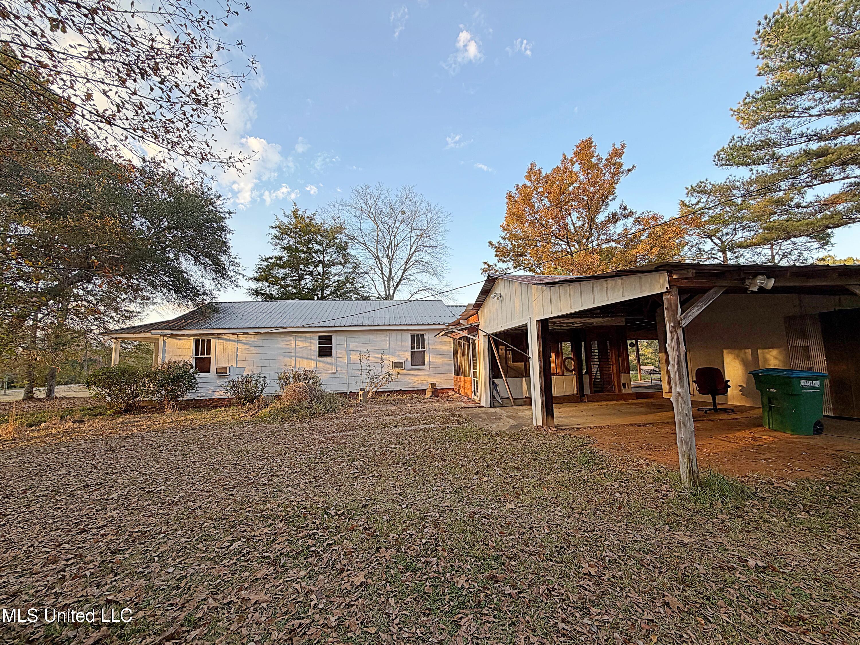 1192 Mars Hill Road Carthage, MS 39051 - Photo 11 of 23 IMG_1321