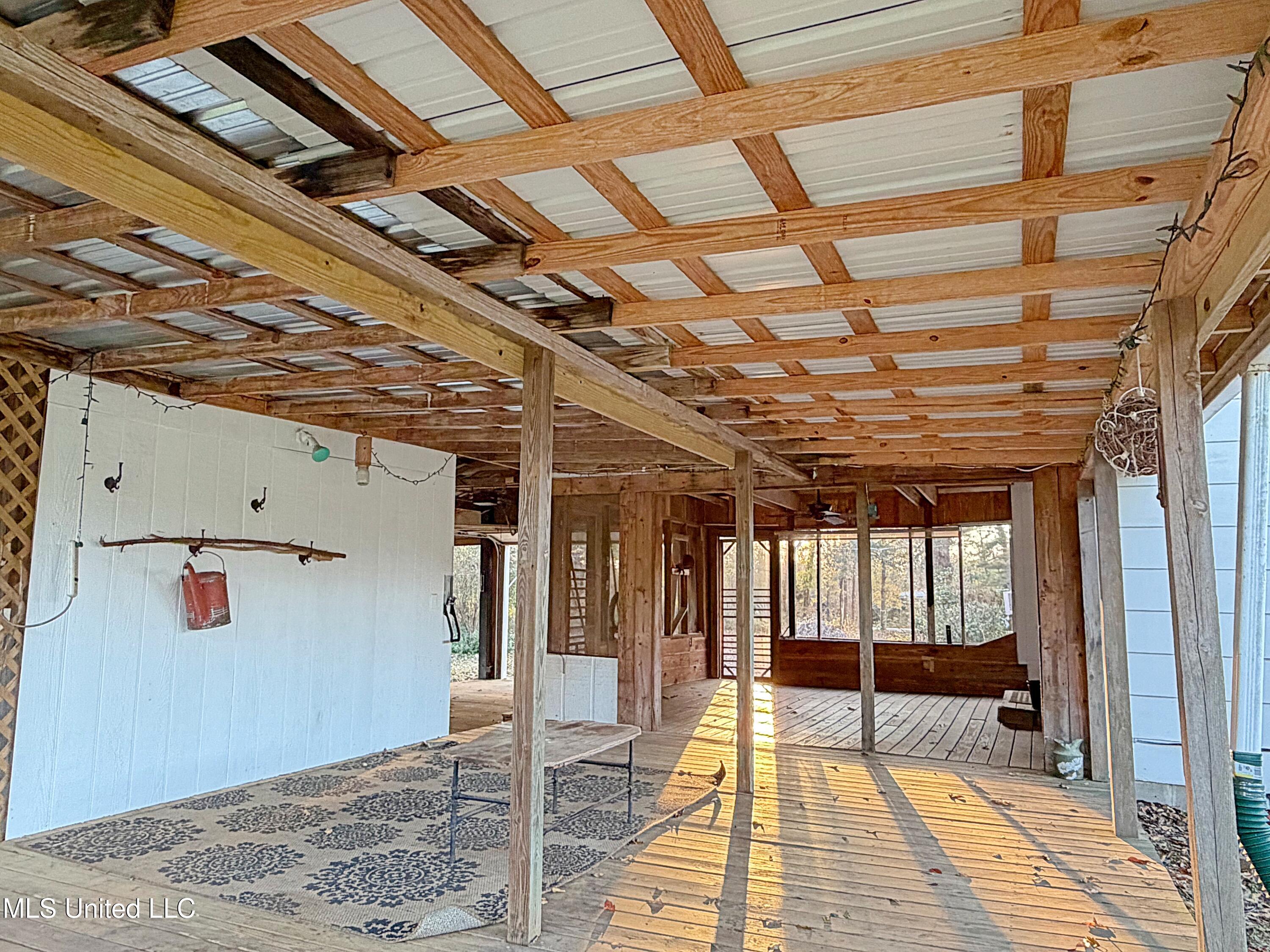 1192 Mars Hill Road Carthage, MS 39051 - Photo 8 of 23 IMG_1317