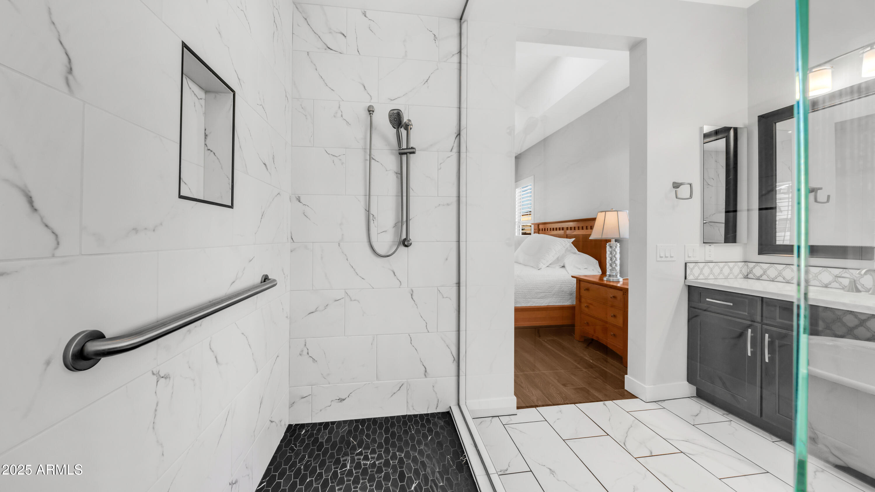 2086 East Trigger Way Gilbert, AZ 85297 - Photo 41 of 69 a bathroom with a sink and mirror